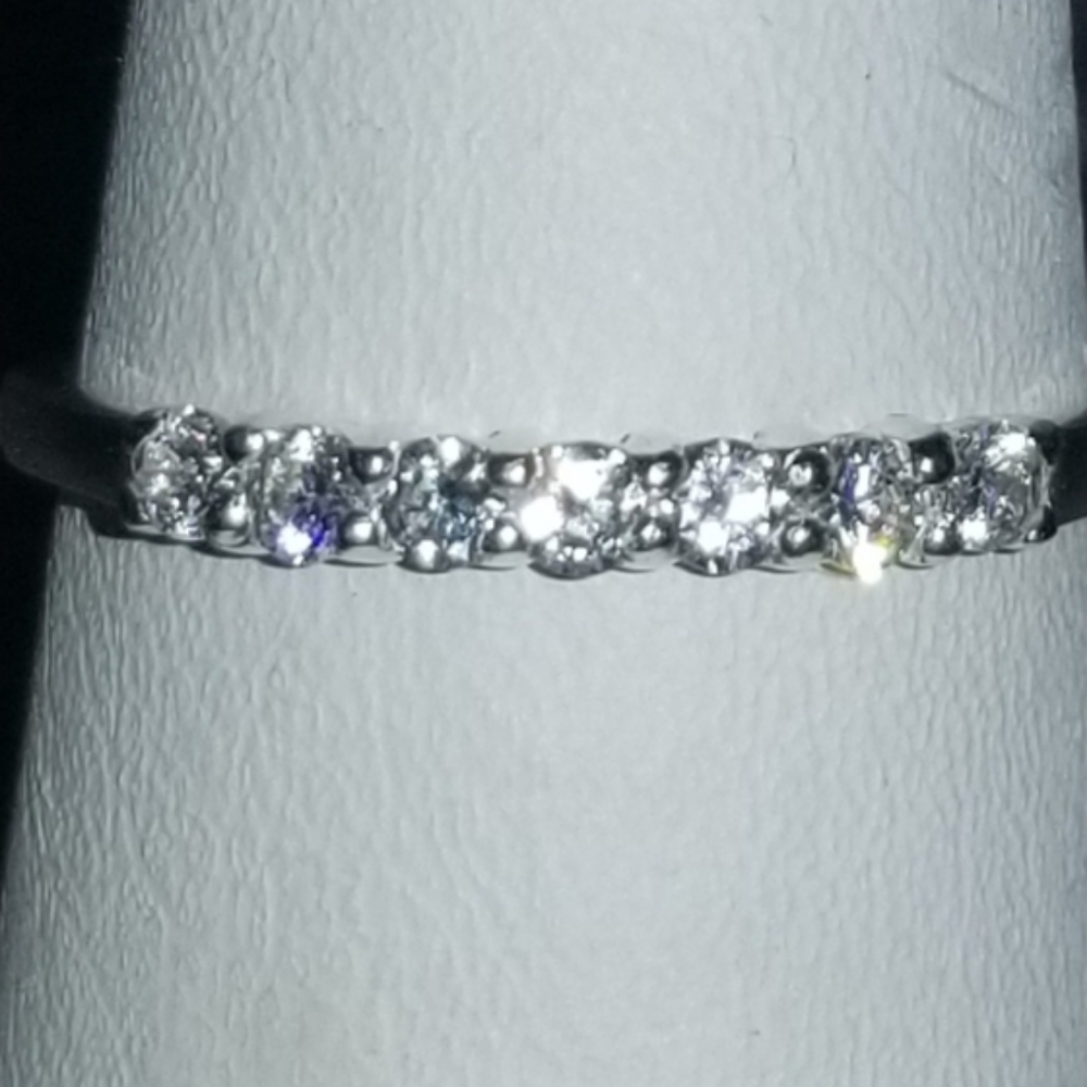 STERLING SILVER CUBIC  ZIRCONIA RING
ETCHED 925 IN